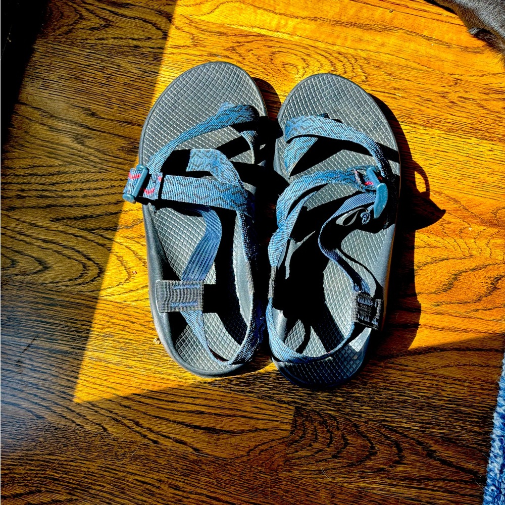 Men’s size 9 Chaco Classic Sandals